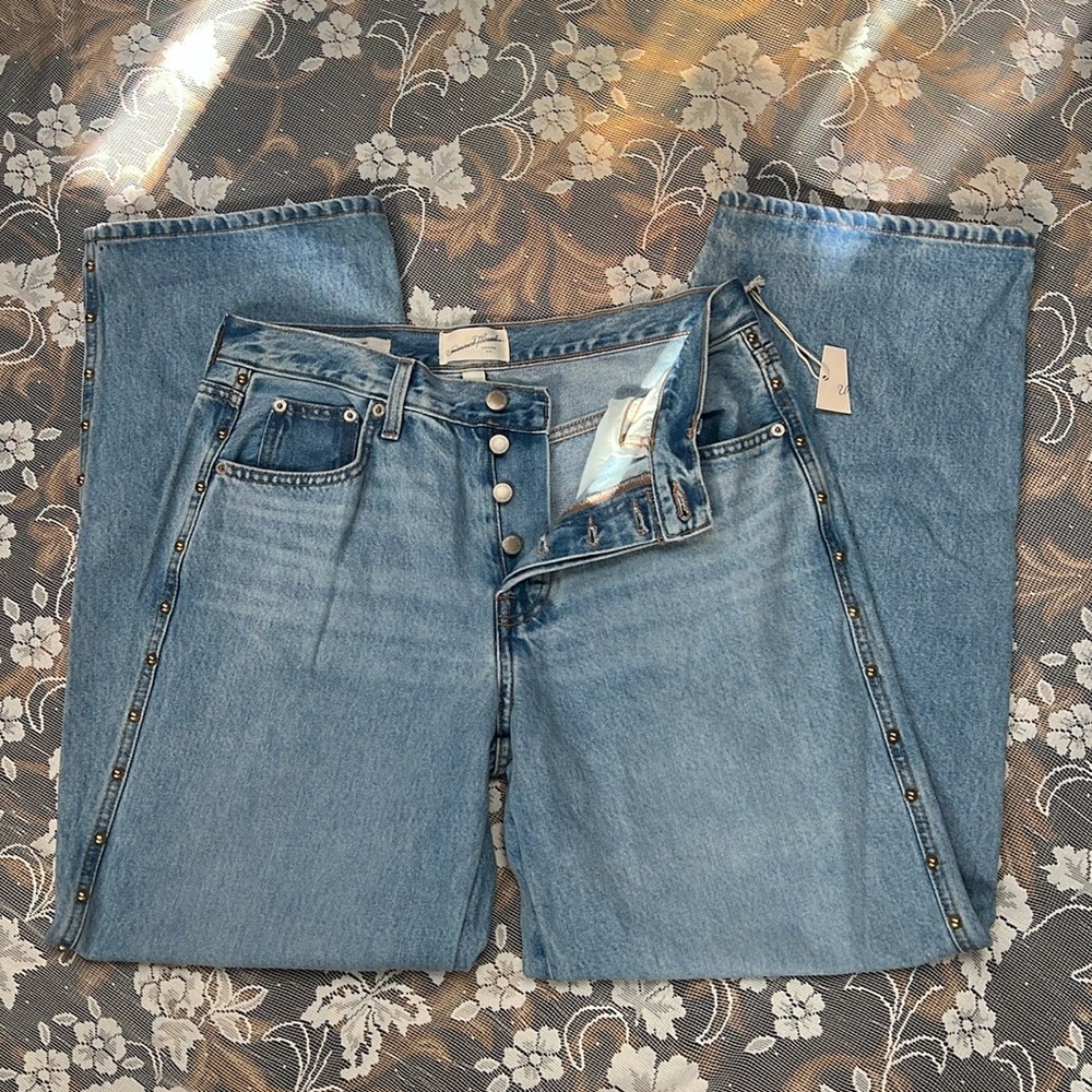 Universal Thread Studed Light Blue Straight-Leg High-Rise Jeans with Side Studs